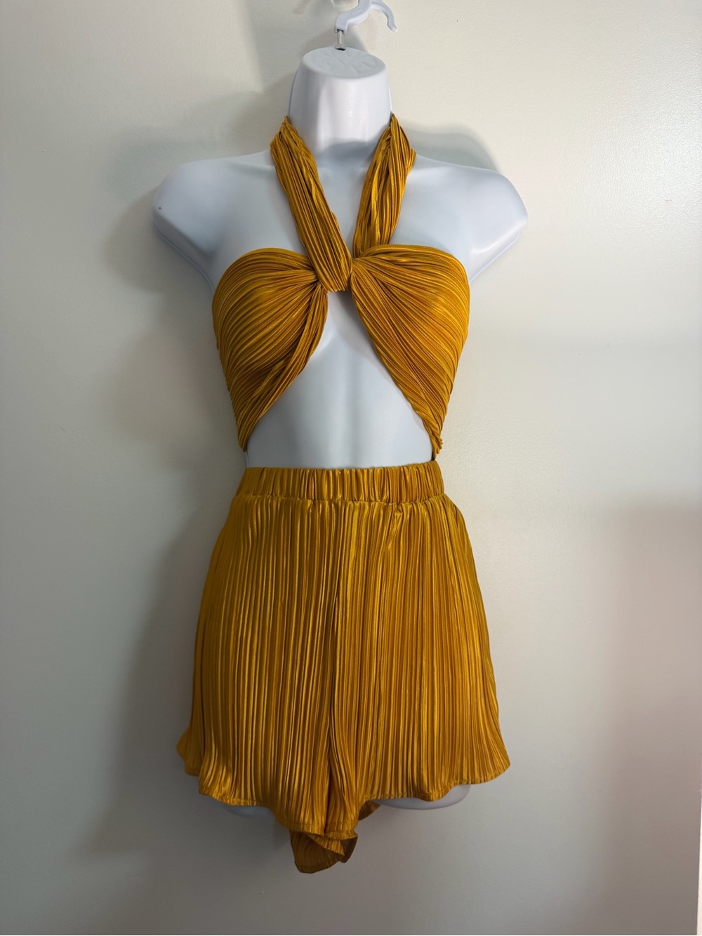 Two-Piece Set